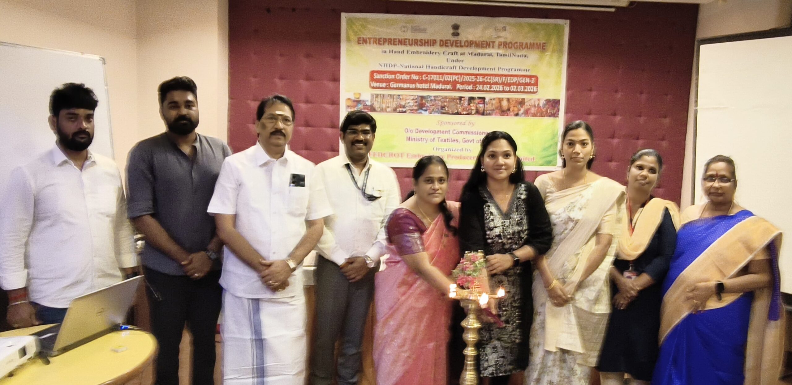 இந்திய ஜவுளித்துறை அமைச்சகம் கைவினை கலைஞர்கள் சர்வீஸ் சென்டர்,பெட்கிராட் எம்ப்ராய்டரி ப்ரொட்யூசர் கம்பெனி இணைந்து நடத்திய மேம்பாட்டு கருத்தரங்கம்