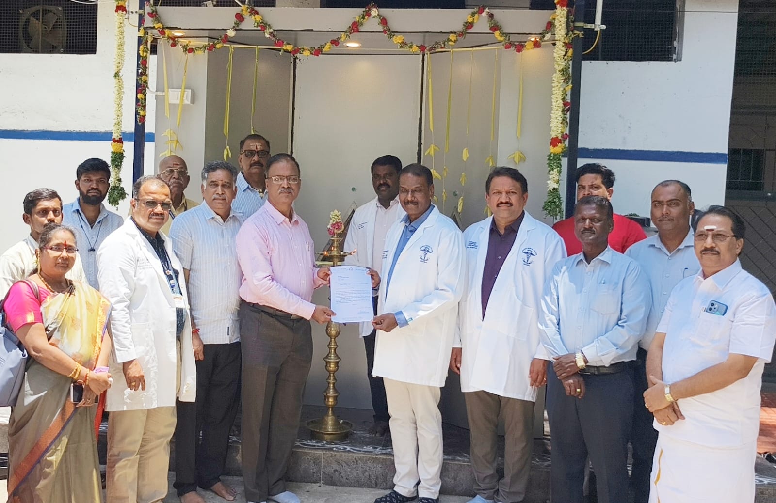 மதுரை அரசு ராஜாஜி மருத்துவமனையில்பொதுமக்கள் பயன்பாட்டிற்கு குடிநீர் சுத்திகரிப்பு எந்திரம்..!